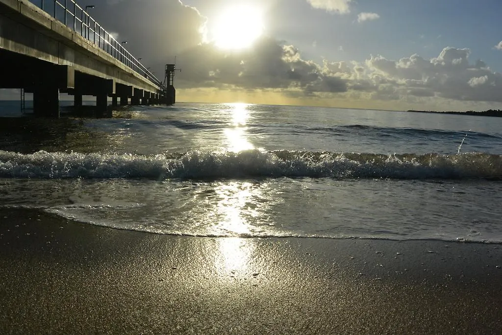 Pandanus Holiday Apartments Mission Beach